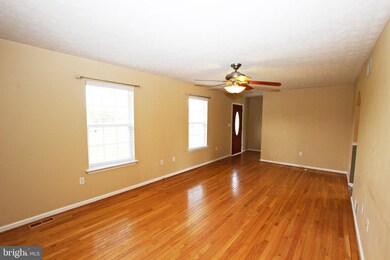 573 Cider Dr, Bunker Hill, WV 25413 - photo 2