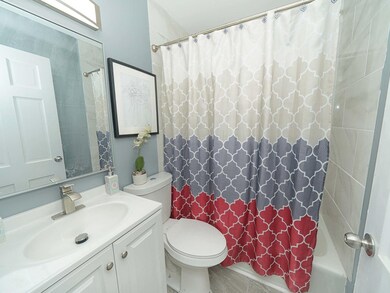 38 N Gretta Ave, Waukegan, IL 60085 - photo 4