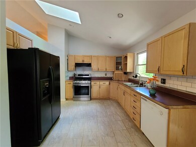 1000 Post Rd, Warwick, RI 02888 - photo 7