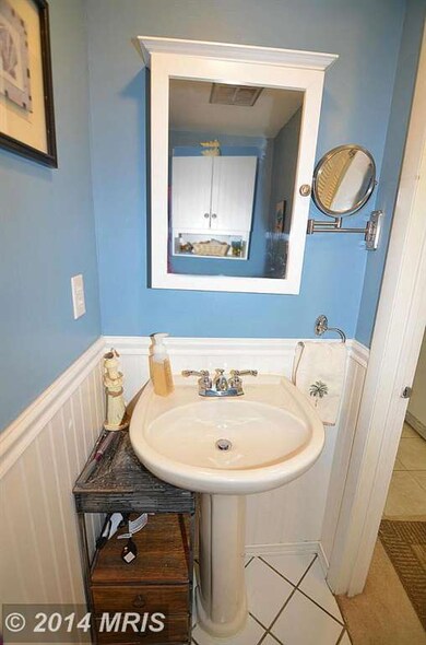 1710 Greentree Ct, Crofton, MD 21114 - photo 5