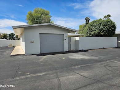 10519 W Palmeras Dr, Sun City, AZ 85373 - photo 3