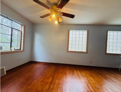 43 Howard Ave unit Right, Binghamton, NY 13904 - photo 5