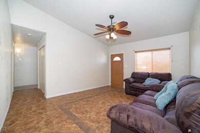 8621 E 26th Place, Yuma, AZ 85365 - photo 6