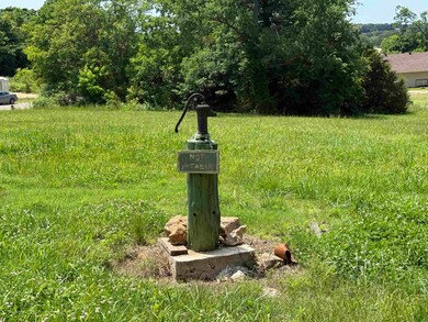 4067 Hwy 58 unit MONTHLY, Poughkeepsie, AR 72569 - photo 2