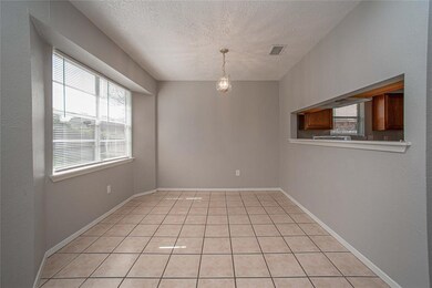 9806 Moa Ct, Conroe, TX 77385 - photo 3