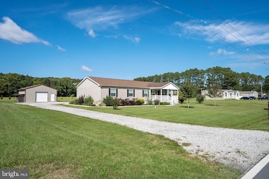 28032 E Trap Pond Rd, Laurel, DE 19956 - photo 3