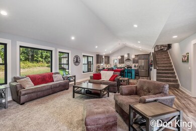 2574 Knapp St NE, Grand Rapids, MI 49505 - photo 7