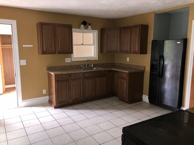 30 Beacon St unit 1, Lowell, MA 01850 - photo 5