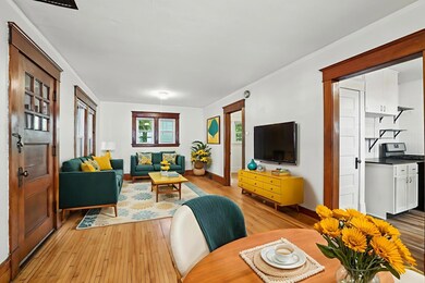 Virtually staged living room