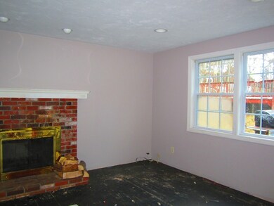 9 Nancy Dr, Plymouth, MA 02360 - photo 3