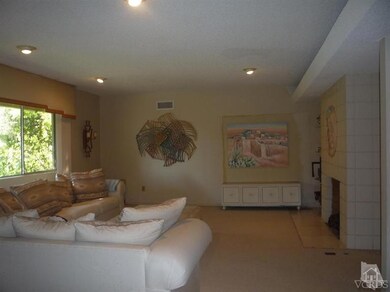 5016 Calderon Rd, Woodland Hills, CA 91364 - photo 2