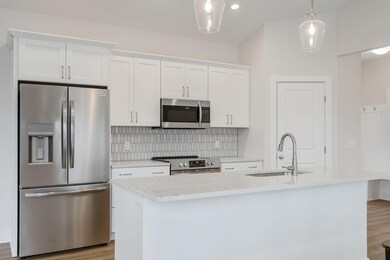 15-web-or-mls-14982 Copper Ct, Grand Hav