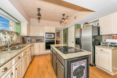 3308 John Ct N, Hurst, TX 76054 - photo 6