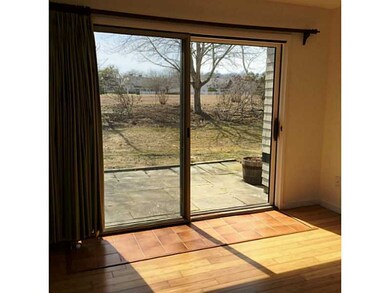 Dining Room. Slider to patio