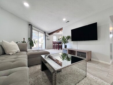 39 Christopher Dr unit B, Stoughton, MA 02072 - photo 2