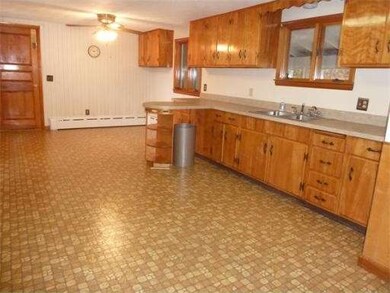 91 High St, Palmer, MA 01069 - photo 2