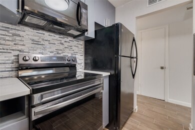 1713 Huldy St unit 2, Houston, TX 77019 - photo 2