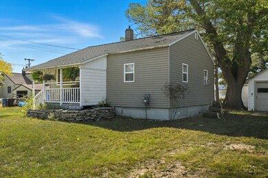 2006 Vine St, Manistee, MI 49660 - photo 2