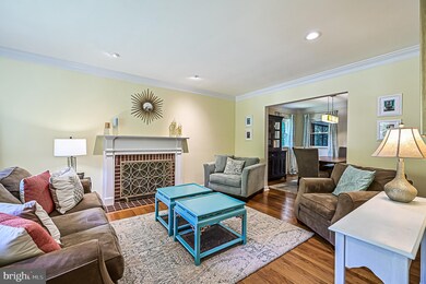 3327 Military Dr, Falls Church, VA 22044 - photo 5