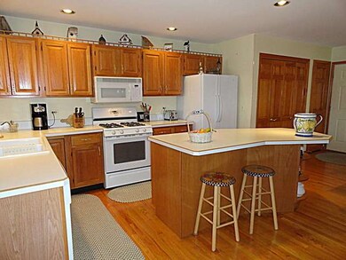 282 N Water St, Batavia, IL 60510 - photo 7