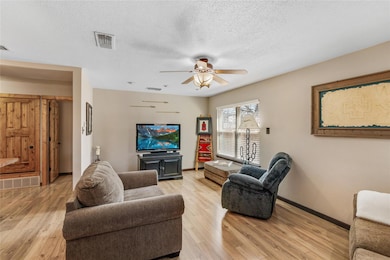 514 Hallvale Dr, Fort Worth, TX 76108 - photo 4