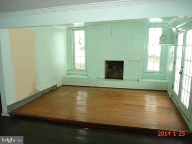 820 Hoffmaster Rd, Knoxville, MD 21758 - photo 2