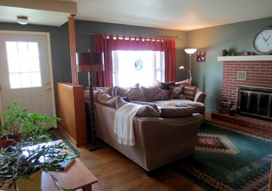 1047 Truxton Ave NE, Grand Rapids, MI 49505 - photo 5