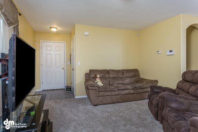 Entry_Living Room 6807-SMALL