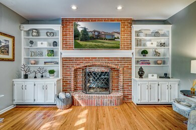 2651 Salix Cir, Naperville, IL 60564 - photo 2