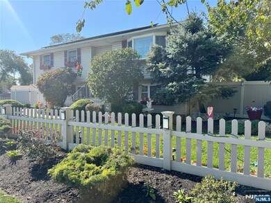 902 10th St, Keyport, NJ 07735 - photo 3