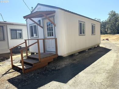 336 Schudeiske Rd, Sutherlin, OR 97479 - photo 6