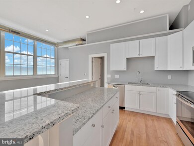 20 W Market St unit APARTMENT 8, Palmyra, PA 17078 - photo 6