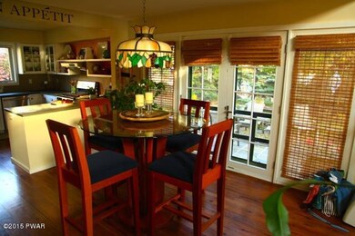 131 Sawkill Ave, Milford, PA 18337 - photo 3