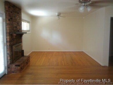 303 Dunbar Dr, Fayetteville, NC 28303 - photo 5