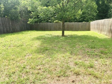 1812 E Millard St, Johnson City, TN 37601 - photo 6