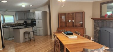156 Middle Oxbow Rd, Hinsdale, NH 03451 - photo 2