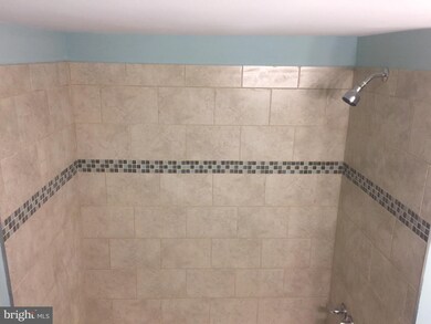 6011 Emerson St unit 501, Bladensburg, MD 20710 - photo 5