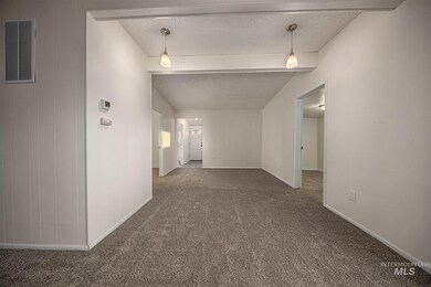 1075 W 7th St, Weiser, ID 83672 - photo 4