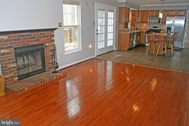 1008 Dartford Ln, Bowie, MD 20721 - photo 4