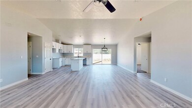 16420 Molino Dr, Victorville, CA 92395 - photo 5