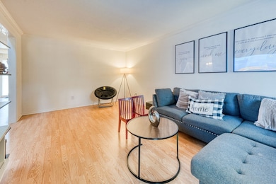 42 Schoolhouse Crossing, Wethersfield, CT 06109 - photo 4