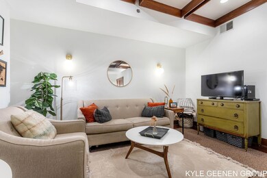 8-web-or-mls-17 W 10th St, Holland-8