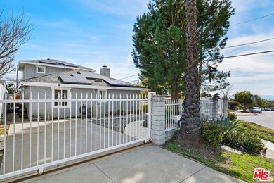 13280 Raven St, Sylmar, CA 91342 - photo 2