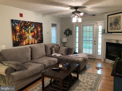 2054 Quaker Way unit 2, Annapolis, MD 21401 - photo 4