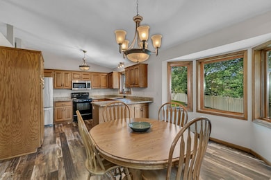 1921 Circle Ct NW, Sauk Rapids, MN 56379 - photo 2