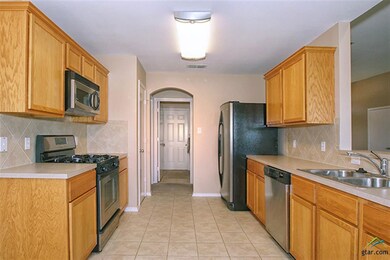 8148 Greer Dr, Tyler, TX 75703 - photo 6