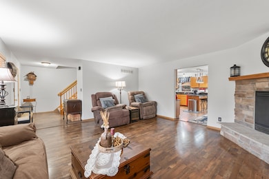 226 Beatrice Dr, Hartford, WI 53027 - photo 6