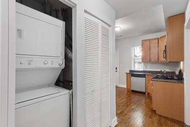 2009 W Jarvis Ave unit 3, Chicago, IL 60645 - photo 5