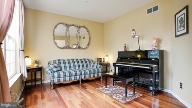 918 Red Coat Farm Dr, Chalfont, PA 18914 - photo 4