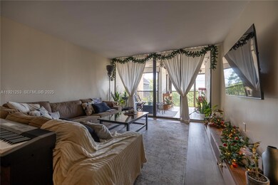 2810 N 46th Ave unit F662, Hollywood, FL 33021 - photo 2